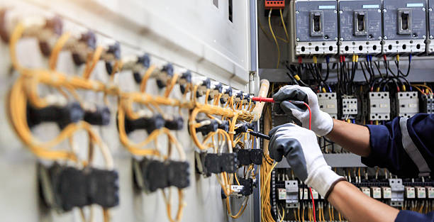 Professional Electrician technician working in Highland Lakes, NJ